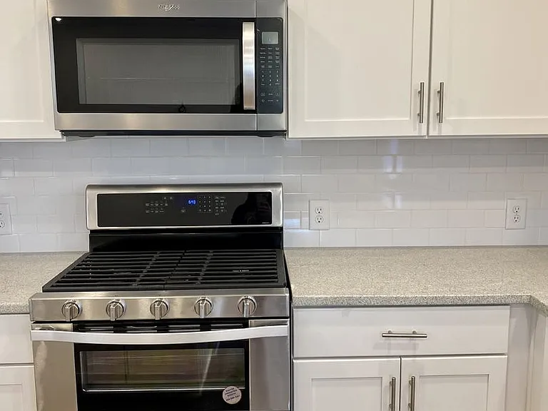 3217 Glenn Hope Way — Photo 3