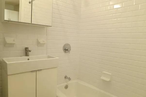 Rented by GPA Realty | media 14