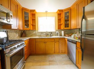 17 Mali Dr, North Plainfield, NJ 07062