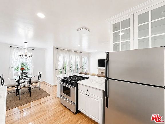 4th image of 1111 11th St APT 1