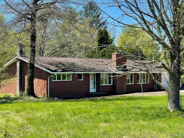 70 County Route 17, Pine Bush, NY 12566