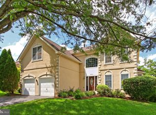 10852 Grovehampton Ct, Reston, VA 20194