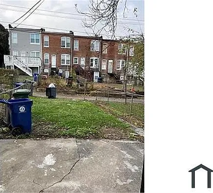 3 bed, $2,500 — Photo 2