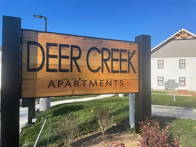 Deer Creek Sign