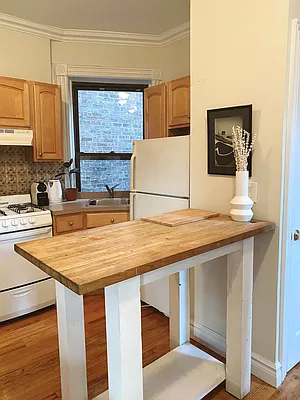 Rented by Aimee Grodanz, LREB | media 9