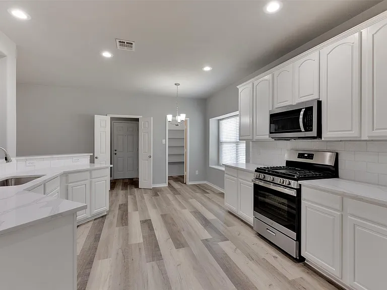 1629 Warm Springs Dr — Photo 11