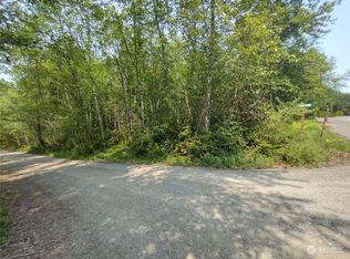 1551 E Rasor Rd, Belfair, WA 98528