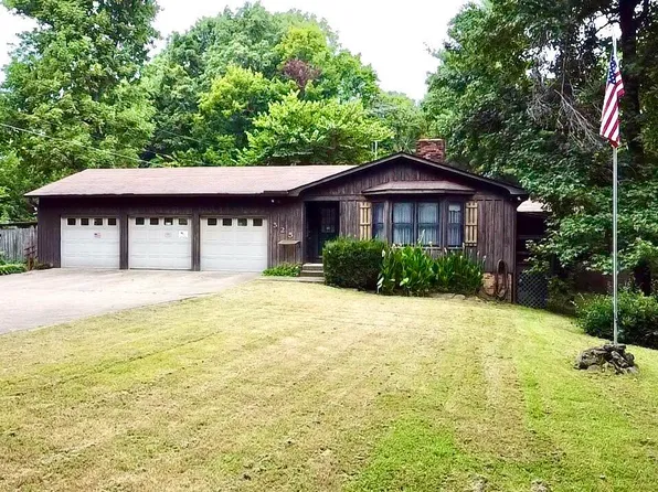 525 Nathan Ln, Dyersburg, TN 38024