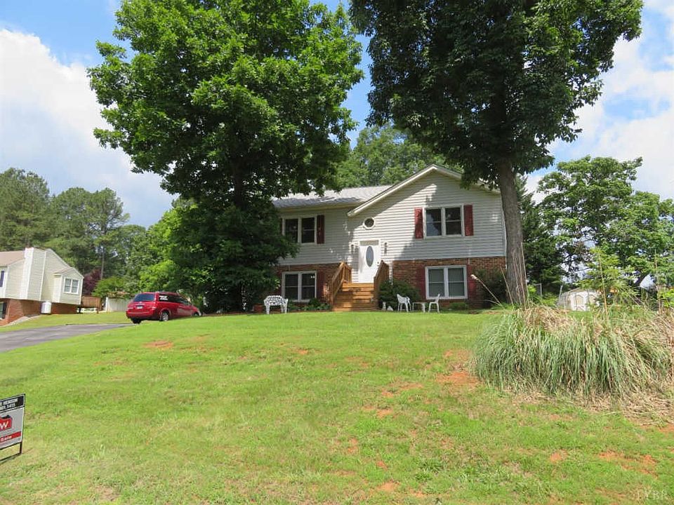 1st image of 105 Whispering Pines Ct