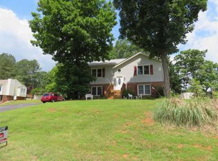 105 Whispering Pines Ct, Lynchburg, VA 24502