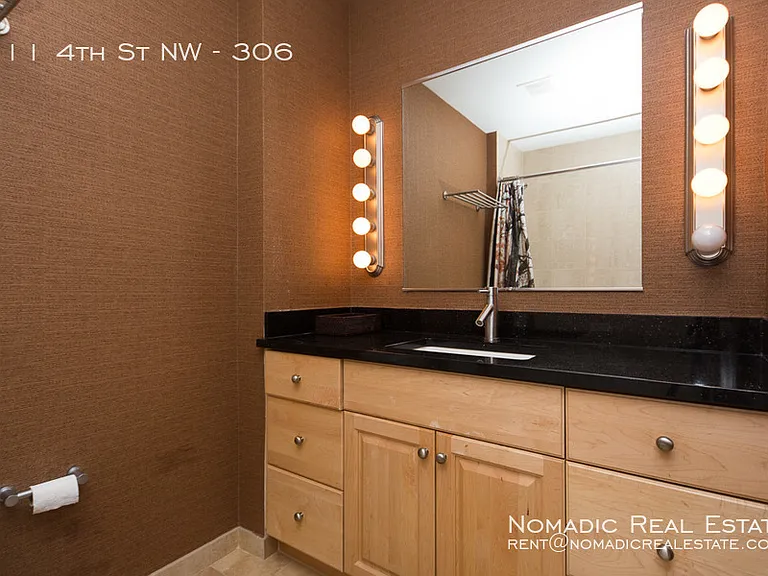 811 4th St NW #306 — Photo 17
