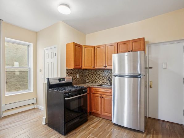 189 16th St APT 3R