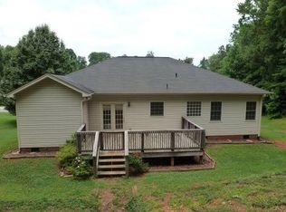 146 College Manor Dr, Shelby, NC 28152