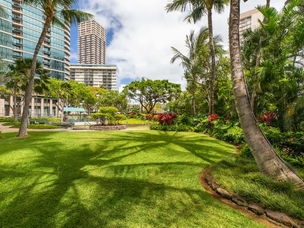 1837 Kalakaua Ave APT 1310, Honolulu, HI 96815