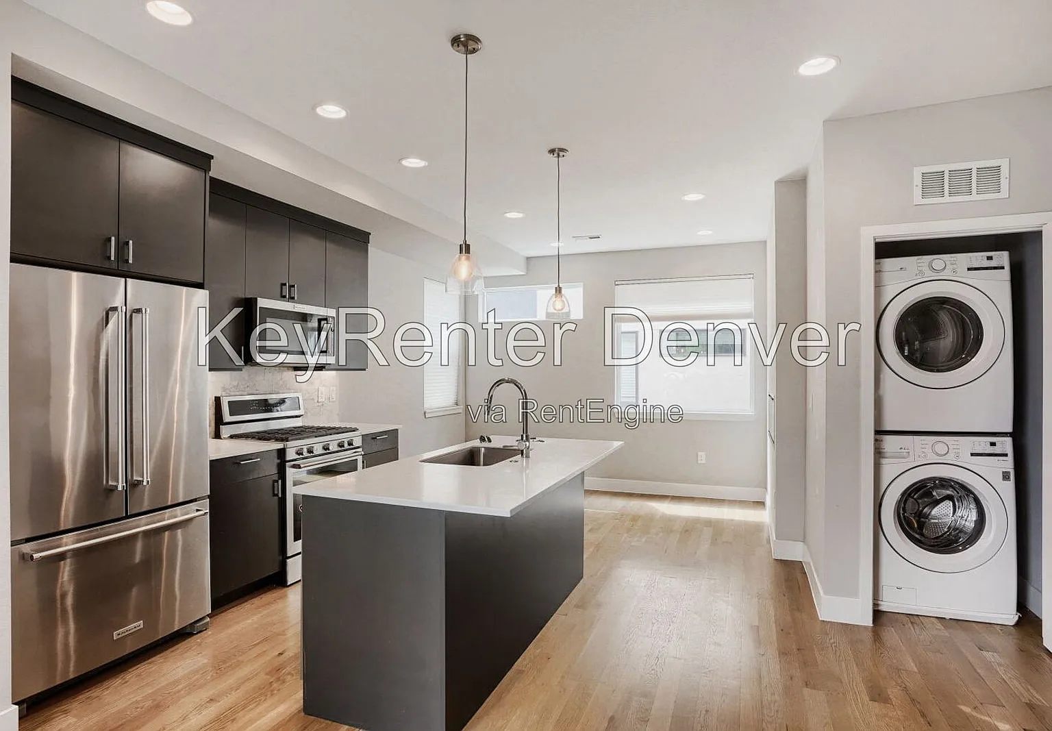 2 bed, 2.5 bath, 1175 sqft, $3,000 — Photo 2