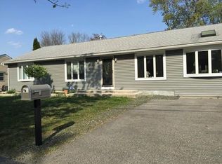 11 Sheffield Rd, Waltham, MA 02451