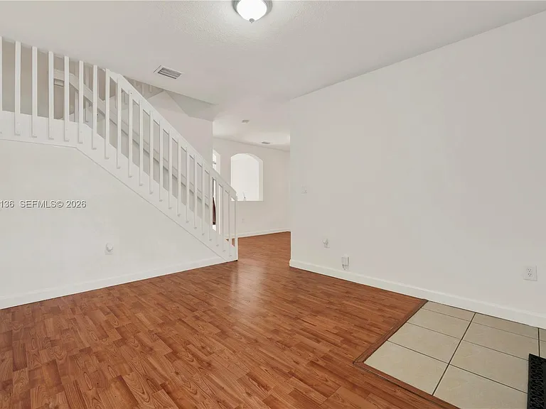 8566 SW 214th Way — Photo 2