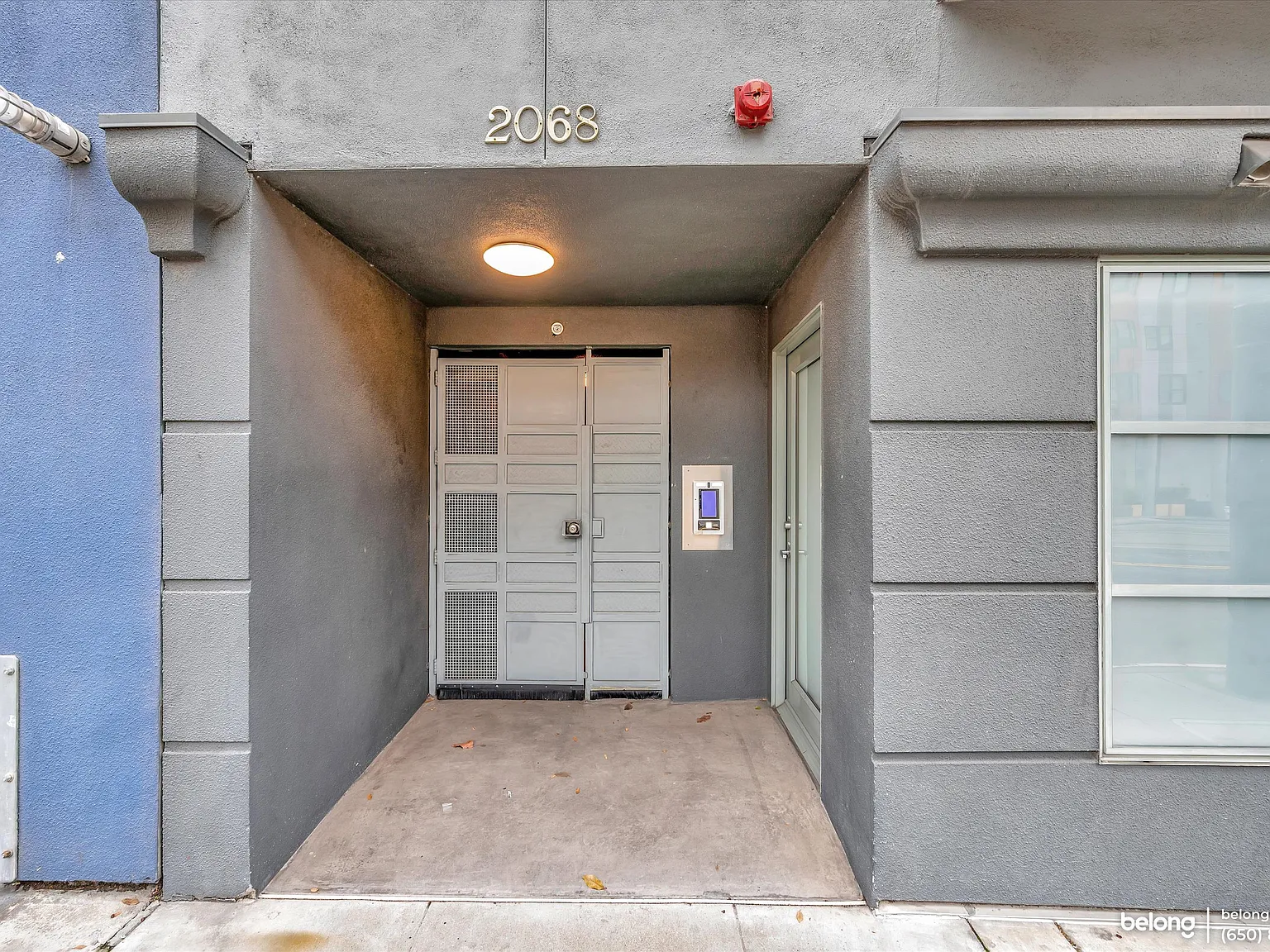 1 bed, 2.0 bath, 854 sqft, $4,945 — Photo 3