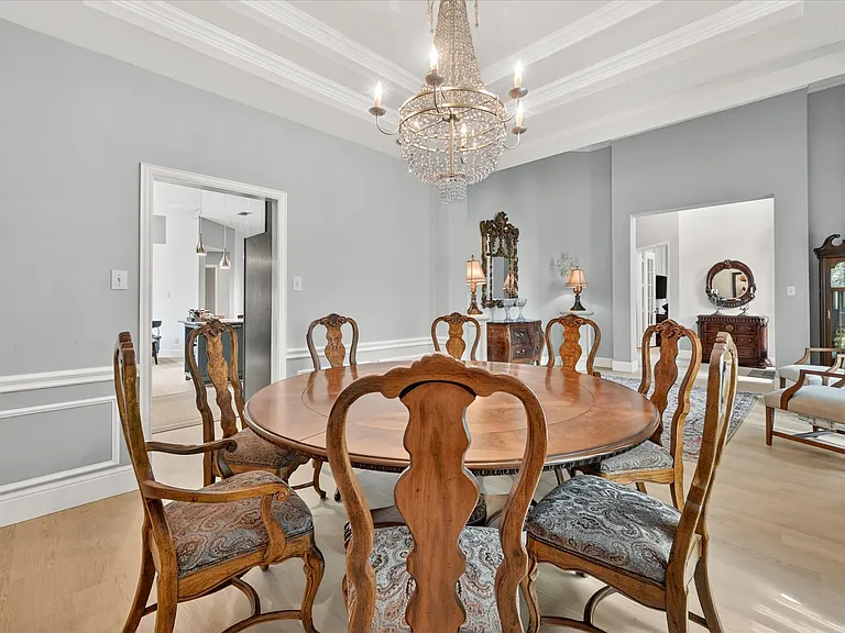 3409 Waterbury Ct — Photo 8