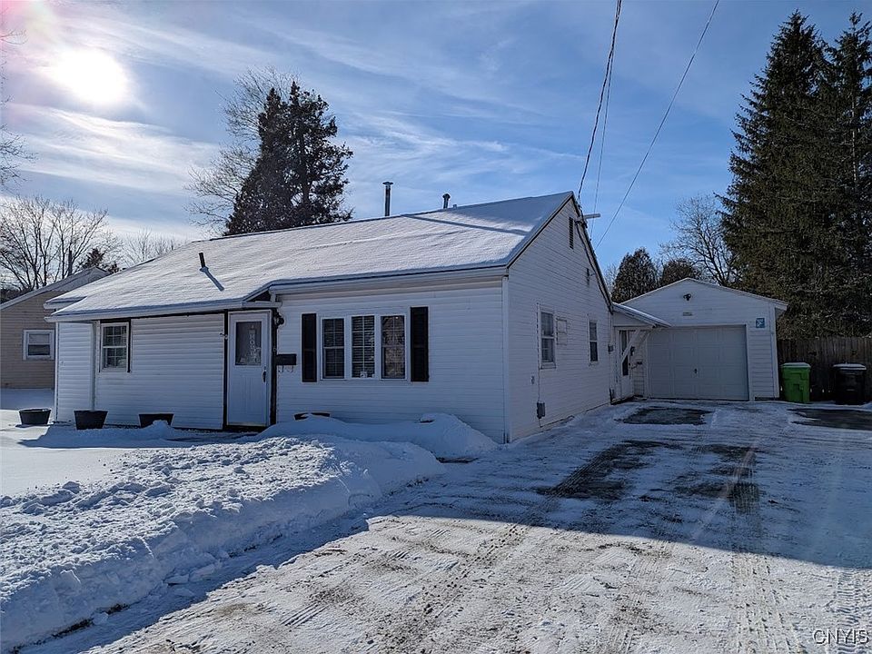 1st image of 6 Elmhurst Dr