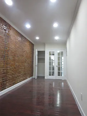 Rented by Keller Williams NYC | media 18