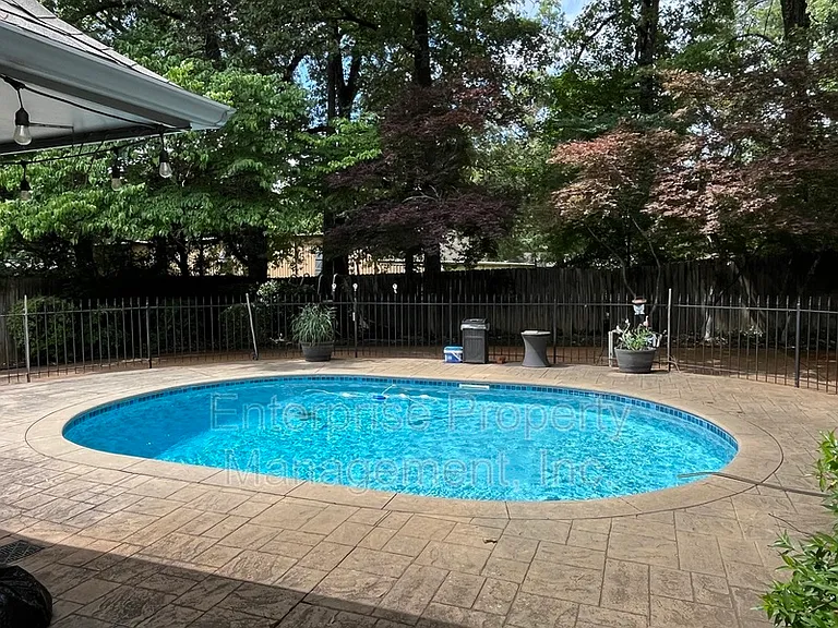6700 N Kirby Oaks Cv — Photo 42