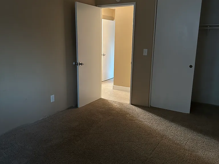 4110 Trevor Ln #C — Photo 26