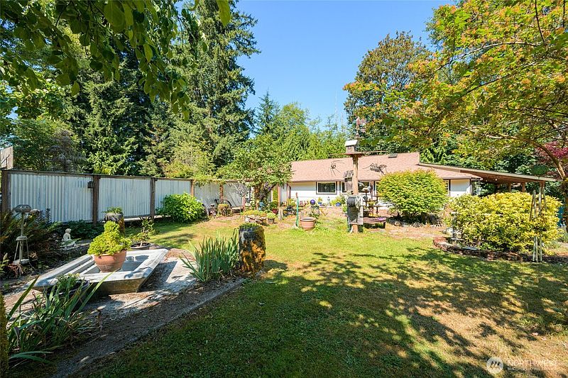 4th image of 5430 Mosquito Lake Road