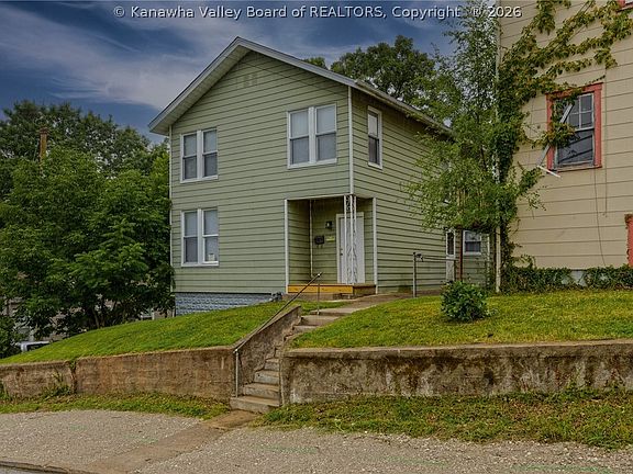2nd image of 949 Somerset Dr