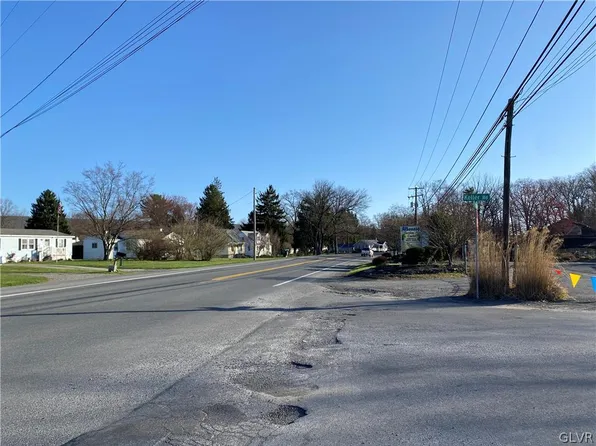 254 E Moorestown Rd, Wind Gap, PA 18091