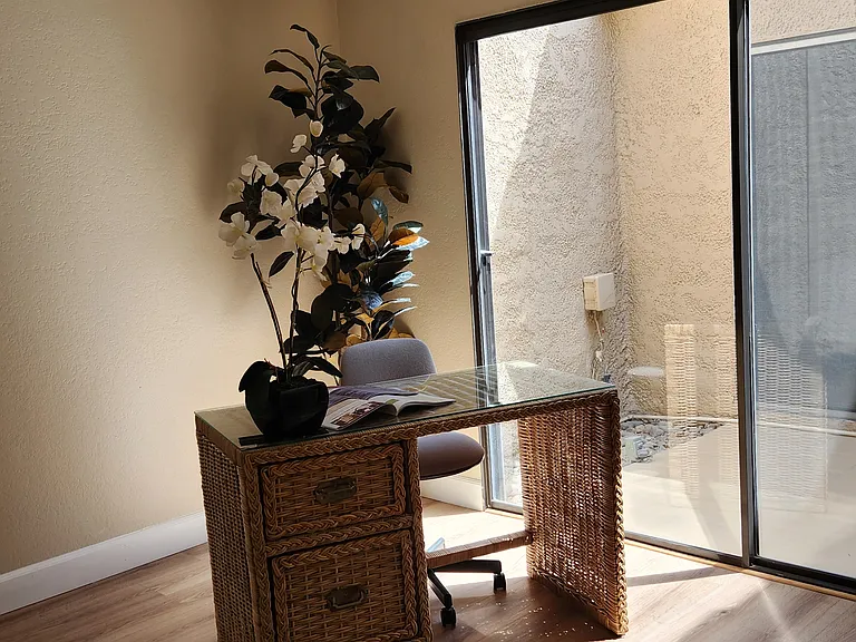 82 Presidio Pl — Photo 12