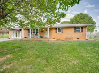 102 Cresswood Dr, Rogersville, TN 37857