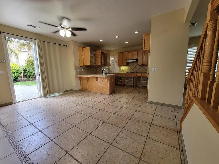 1663 Eucalyptus Ct — Photo 9
