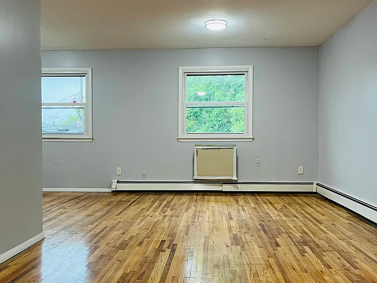 25620 Craft Ave #2 — Photo 2