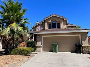 9565 Village Tree Dr, Elk Grove, CA 95758