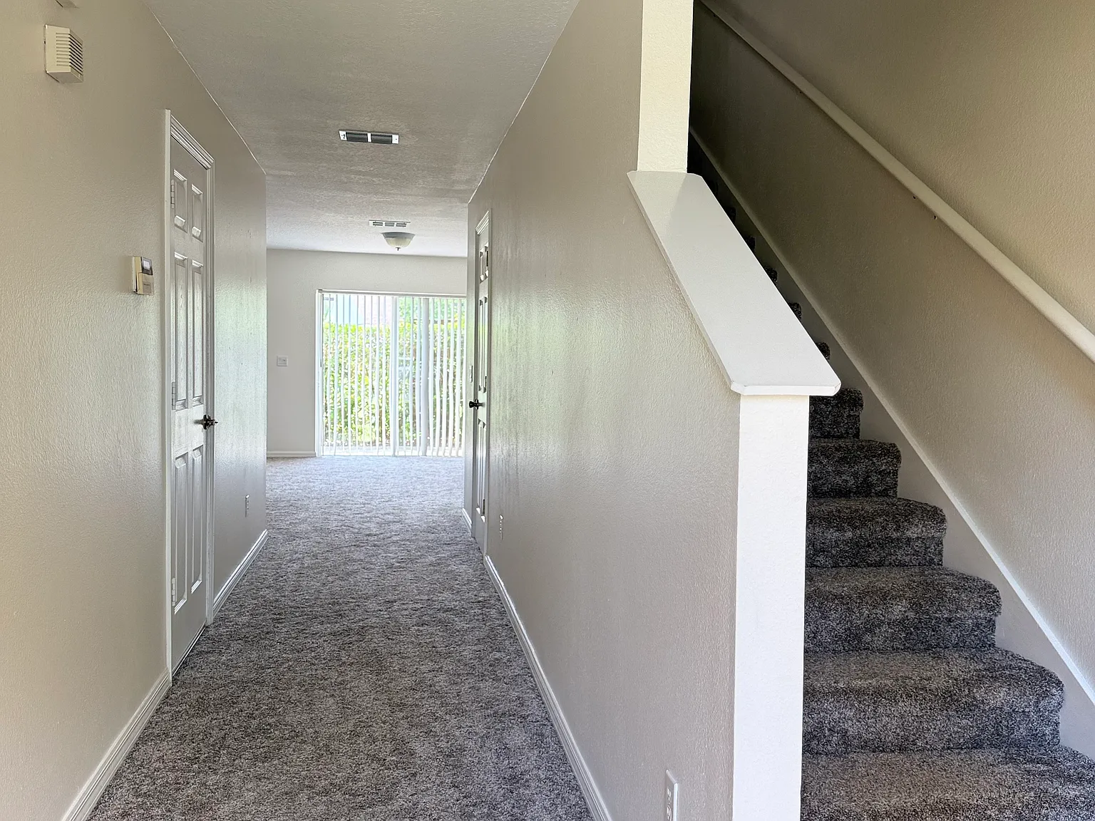 2 bed, 1344 sqft, $1,900 — Photo 2