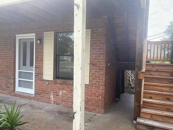 3rd image of 3356 Green Briar Cir #B