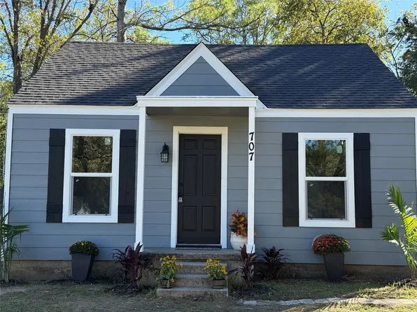 707 W Water St, Weatherford, TX 76086