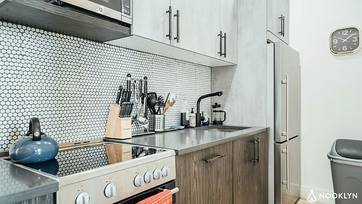 Rented by Nooklyn NYC LLC | media 11