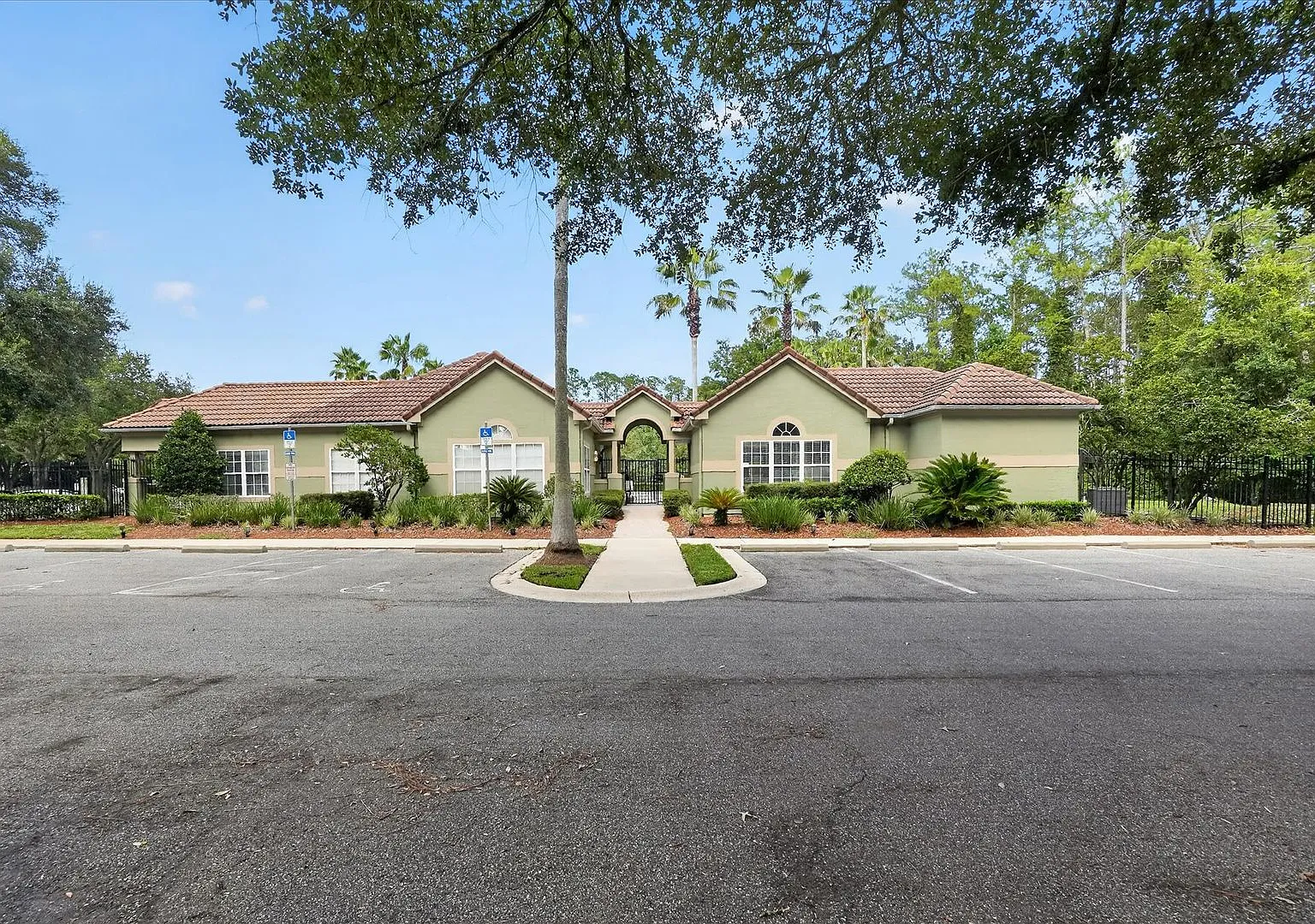 Gated Community — Photo 2