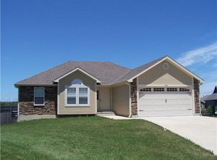 3204 Steel Cir, Harrisonville, MO 64701