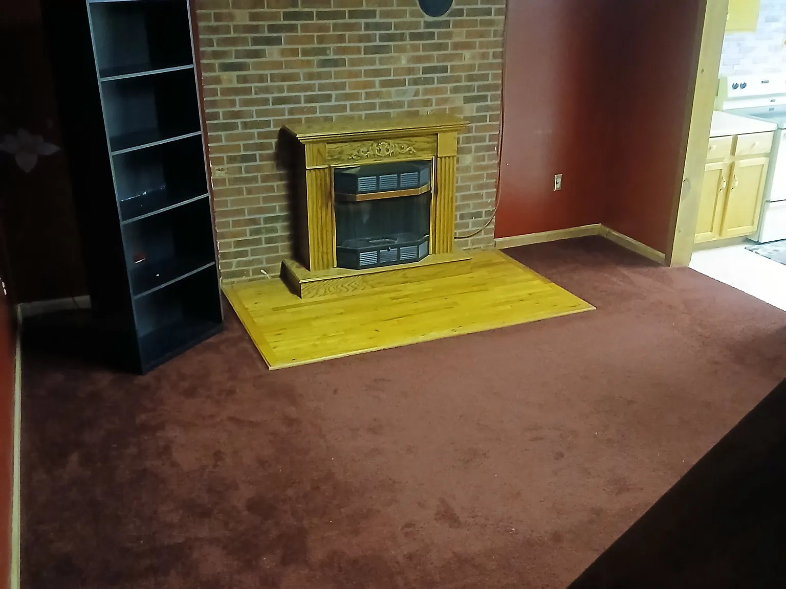 6 bed, 3000 sqft, $2,300 — Photo 4