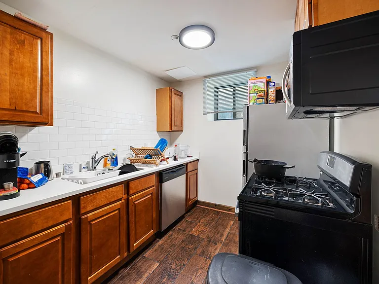 711 Emerson St #G — Photo 8