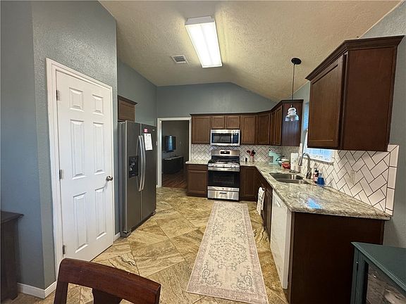 3rd image of 1030 Windmeadows Dr