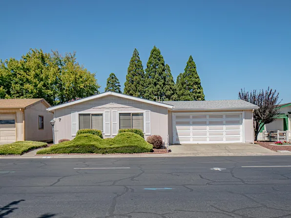 555 Freeman Rd Unit 7, Central Point, OR 97502
