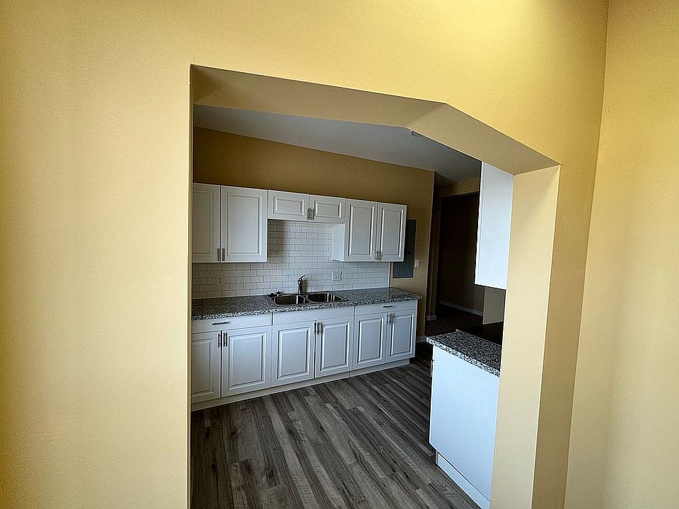 1st image of 1636 Central Ave