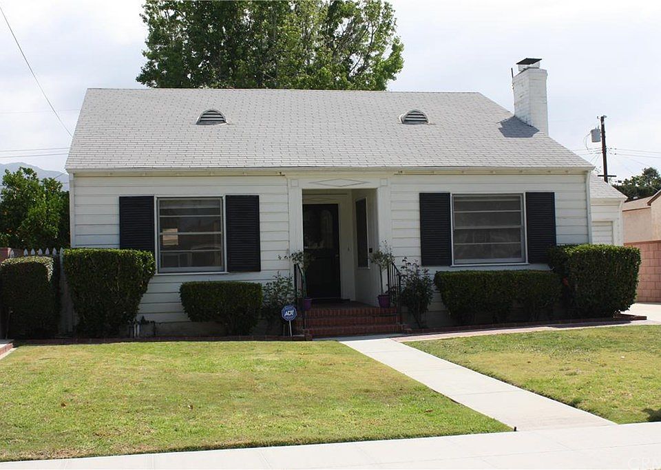1st image of 622 N Beachwood Dr