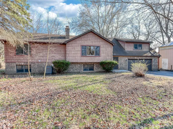 45W145 Ramm Rd, Maple Park, IL 60151
