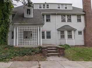 3025 Hampshire Rd, Cleveland Heights, OH 44118