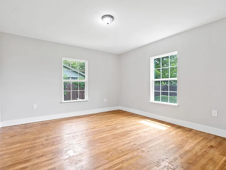3506 Touchstone St — Photo 3